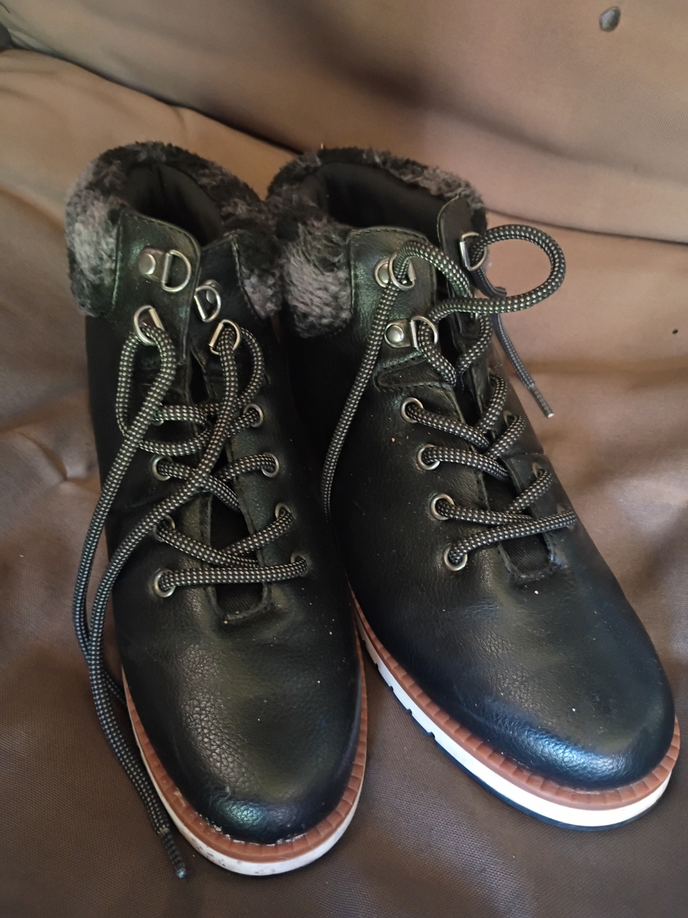 Cliffs by WHITE MOUNTAIN Black Lace-Up Faux Fur Collar Boots